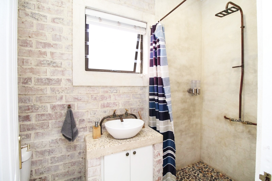 5 Bedroom Property for Sale in Middedorp Western Cape